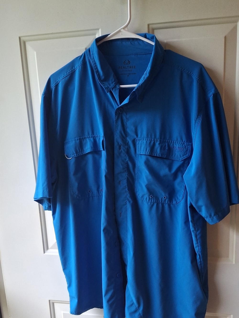 Realtree Men's Short-Sleeve Button-Down Shirt - Bright Blue